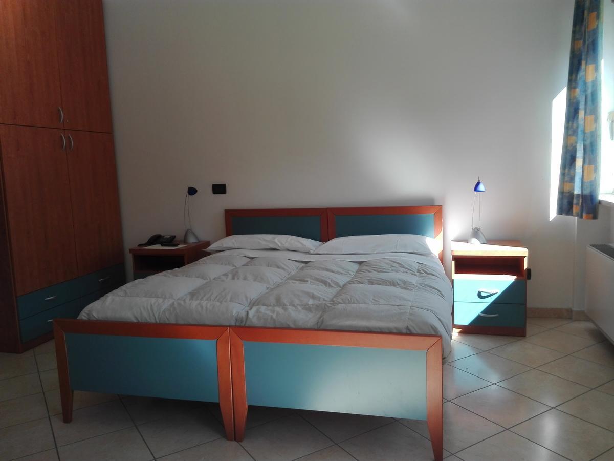 Casa Per Ferie San Francesco Hotel Susa Luaran gambar